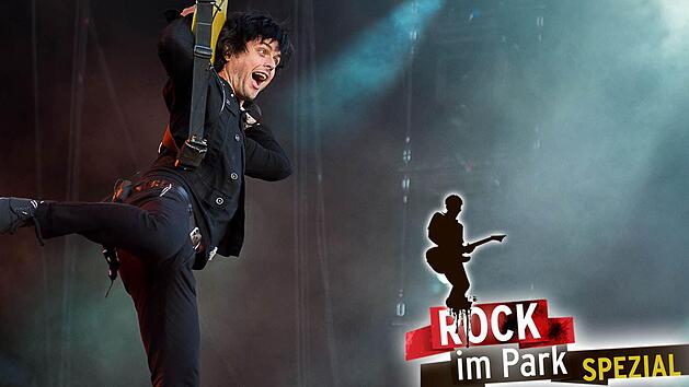 Billie Joe Armstrong - S&auml;nger von Green Day - gibt auf der B&uuml;hne alles. Foto: Tobias K&ouml;pplinger