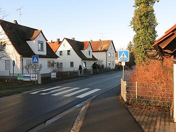 Um die Beleuchtung des Fußgängerüberweges in Poxdorf ging es in der Gemeinderatsitzung.  Foto: Dagmar Niemann