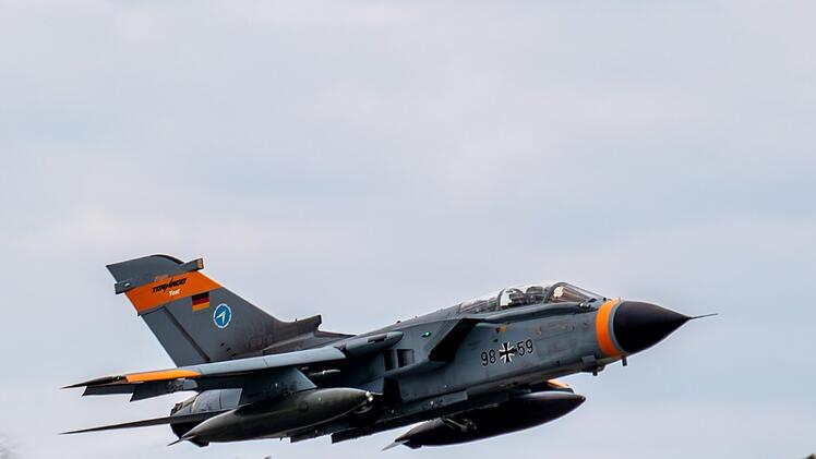 Flughafen Nürnberg: Kampfjet "sorgte für große Augen"