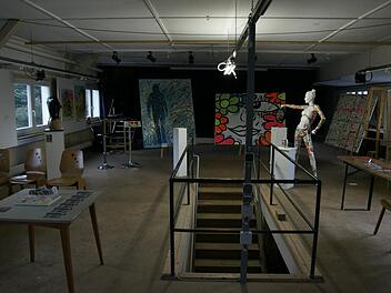 "Kunstraum 19" statt "Galerie Form+Farbe": In den Räumen in der Bahnhofstraße 19 in Bad Brückenau geht es auch nach dem Auszug des Kunsthaus-Vereins künstlerisch weiter. Foto: Steffen Standke
