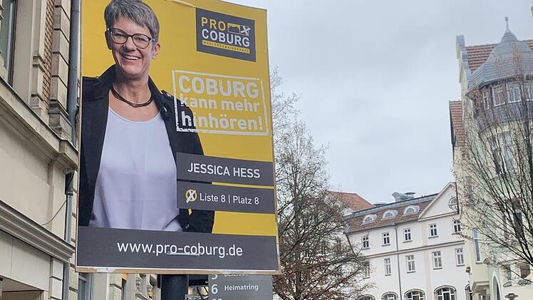Nur wenige Stunden hing auch dieses Wahlplakat in der Mohrenstraße - dann musste es wieder entfernt werden.Foto: Oliver Schmidt