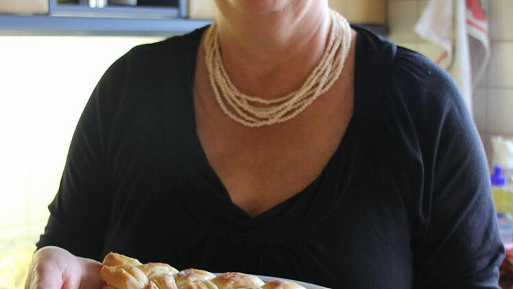 Irmgard Kreutzer aus Gehülz mit ihren Seelenspitzen  Foto: Vanessa Schneider