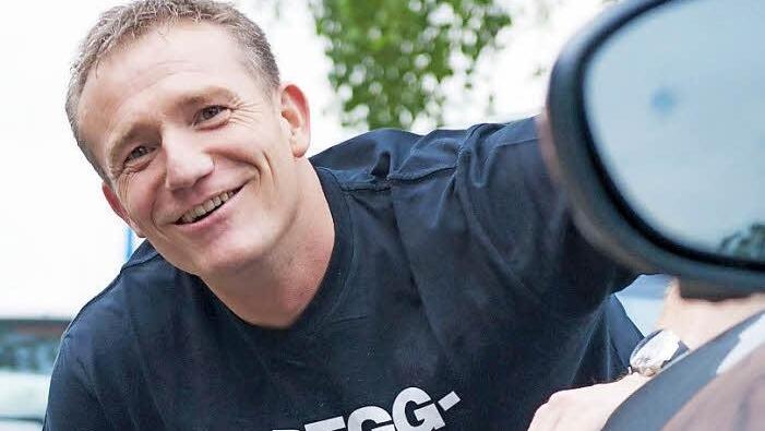 Frech, fränkisch und frontal auf die Lachmuskeln: der Kabarettist Michl Müller Foto: Daniel Biskup