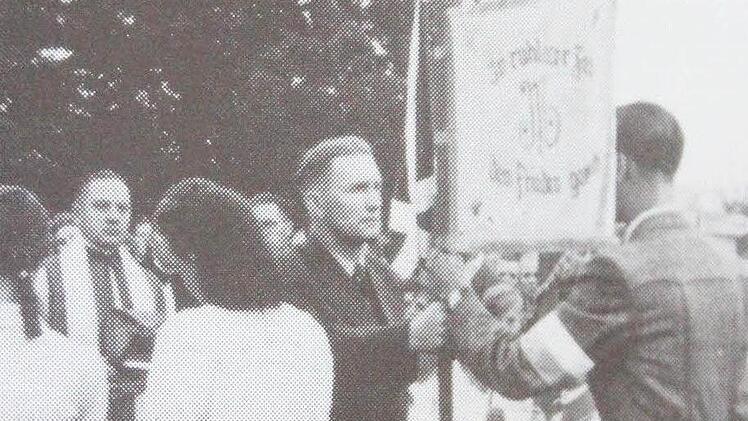 Übergabe der Friedensstandarte  Repro: Friedwald Schedel