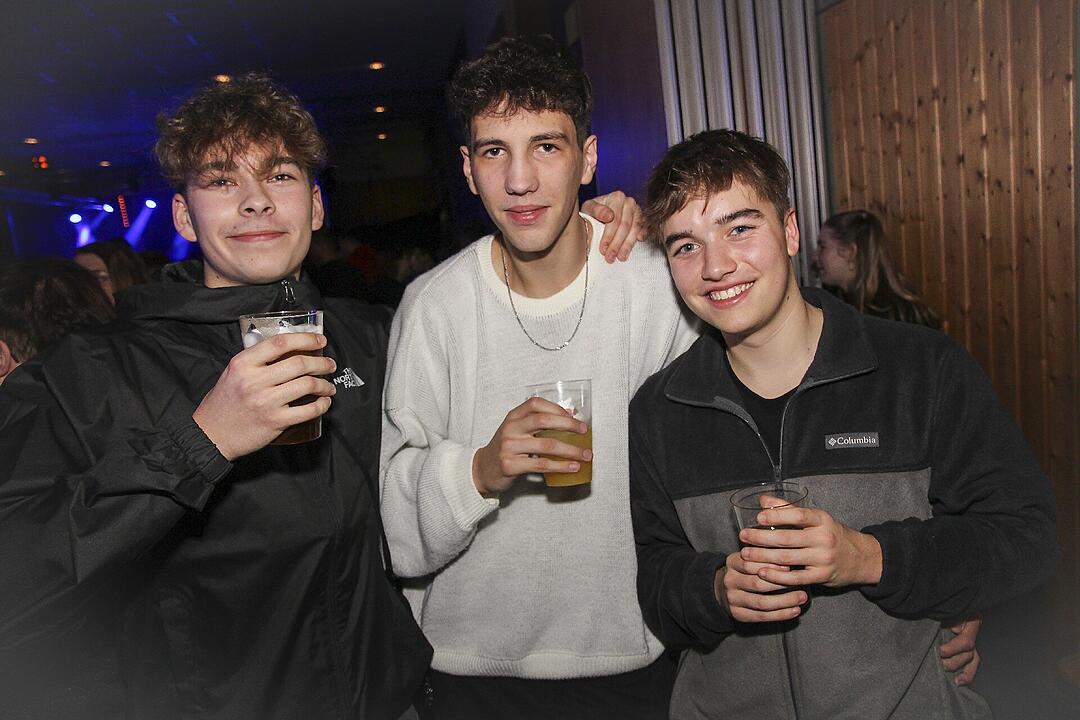 Mit vielen Party-Songs der 80er & 90er und Rock-Pop Klassikern