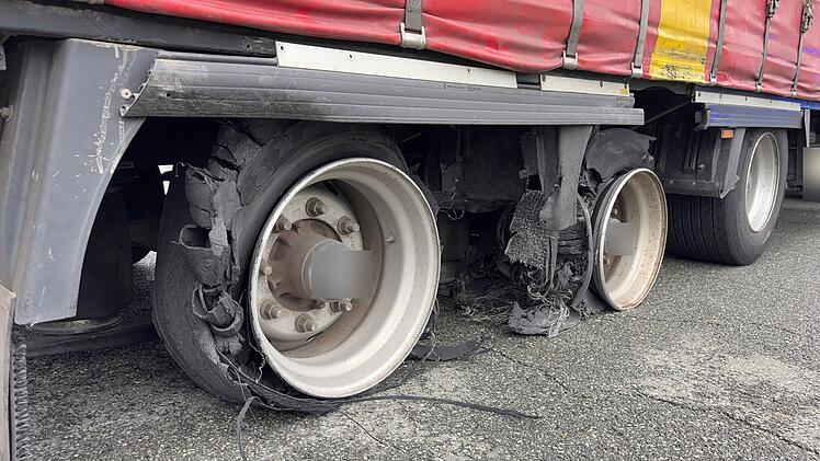 A9 bei Trockau: Lkw-Fahrer sorgt bei Polizei f&uuml;r "ungl&auml;ubiges Kopfsch&uuml;tteln"