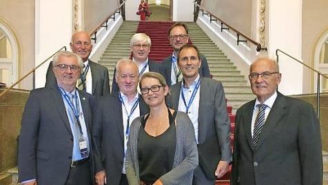 Im Landtag im Einsatz f&uuml;r das Projekt (v.&nbsp;l.): Herbert Meier, Dieter Christoph, B&uuml;rgermeister Rudi Braun, FSB-Pr&auml;sident Friedhelm Brusniak, Kerstin Homberg, Gerald Fink, Roland W&ouml;lfel und Eduard N&ouml;th Foto: PR