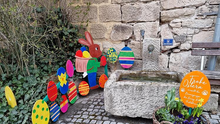 Ahorn: Osterbrunnen-Saison eröffnet