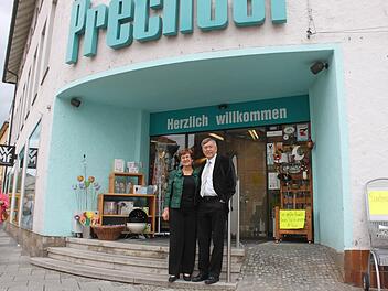 Ursula und Wolfgang Prechtel übergaben vor knapp zwei Jahren ihr Geschäft an Henry Pötzsch. Archivfoto: Sebastian Martin