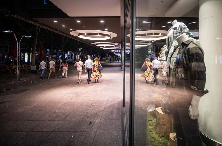 Von Rolltreppen bis Beleuchtung: Der Handel spart Energie