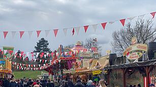 O'zapft is! Das Frühlingsfest am Dutzendteich beginnt