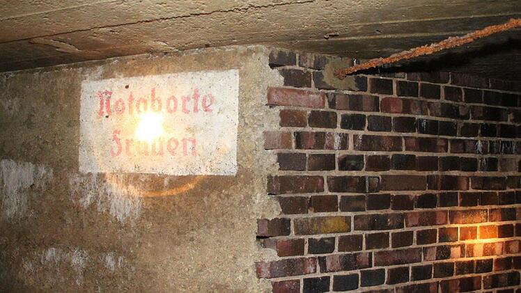 In den Bunkern befanden sich auch Toilettenanlagen. Foto: Jürgen Gärtner