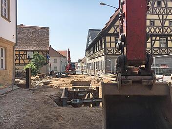 Großbaustelle im Herzen Hallstadts Foto: Anette Schreiber