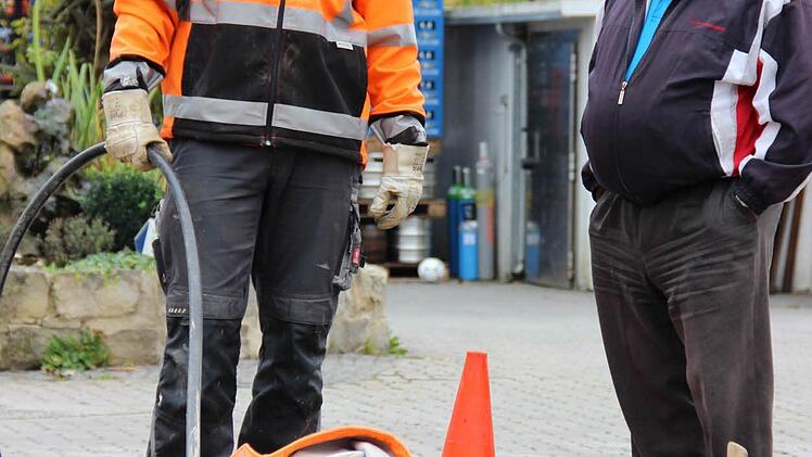 Voll gesperrt ist derzeit die Kulmbacher Straße in Thurnau für Bauarbeiten am Gasnetz. Foto: Katharina Müller-Sanke