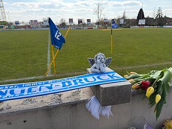 Fu&szlig;balltor-Trag&ouml;die: Bub (7) gestorben - FSV Erlangen-Bruck bittet um Hilfe