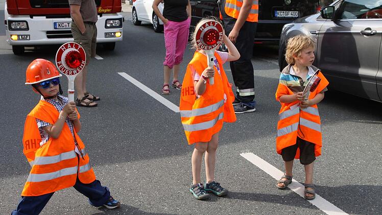 Die Jugend sorgte auch für die Sicherheit. Foto: Michael Wunder