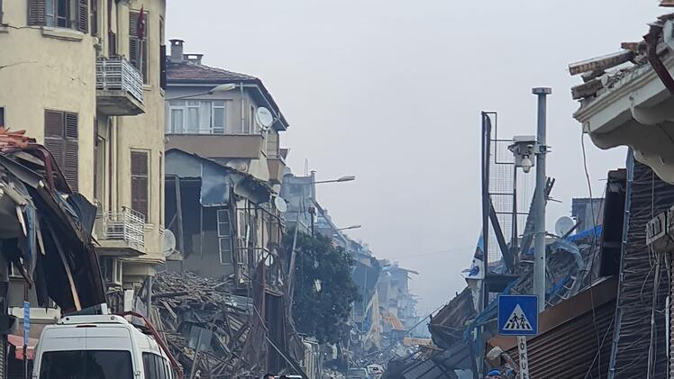Kulmbacher erlebt unfassbare Kinder-Rettung aus Erdbebentrümmern - "acht Tage ohne Flüssigkeit"
