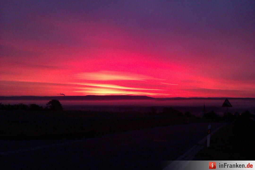 Abendrot vom 8.11.2015 - Die Bilder unserer Leser