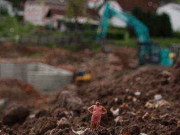 Bis sich das Naherholungsgebiet mit Tretbecken in Waldfenster genießen lässt, wird es wohl noch dauern.