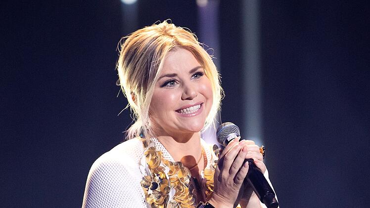 Auf der Musikb&uuml;hne ist Beatrice Egli in ihrem Element, aber was sucht die Schlagers&auml;ngerin in der Casting-Sendung "Germany's Next Topmodel"?