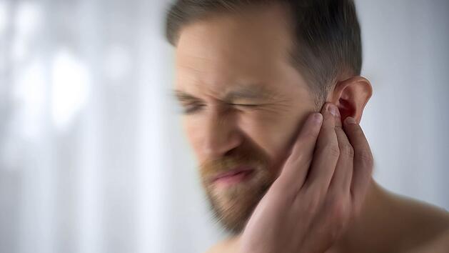 Der pulsierende Tinnitus kann für Betroffene quälend und beunruhigend sein.