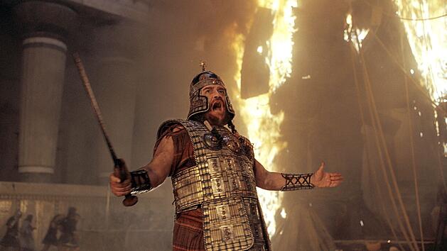 Hochkar&auml;tig besetzter Monumentalfilm: Brian Cox (Bild) spielt in Wolfgang Petersens "Troja" den K&ouml;nig Agamemnon.