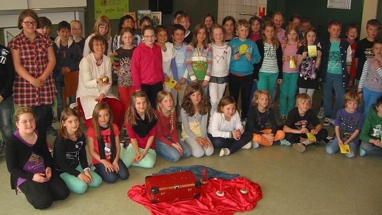 Lesung mit Karola Graf in der Volksschule Thulbatal. Foto: Schule