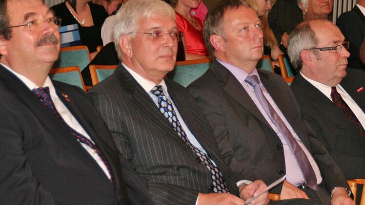 Präsident Streidt, Geschäftsführer dr. Lirchtner, Landrat Bold und Vizepräsident Heußlein. Foto: Werner Vogel