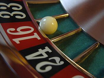 Bad Kissingen profitiert vom Glückspiel. Von 2000 bis 2014 flossen nach Angaben von Erwin Horak, dem scheidenden Präsidenten der Staatlichen Lotterieverwaltung, gut 18 Millionen Euro in den städtischen Haushalt. Foto: Siegfried Farkas