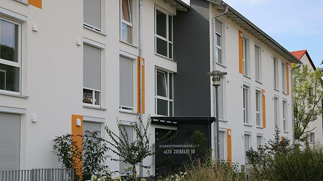 Kulmbachs erste Studentenwohnanlage befindet sich in Metzdorf auf dem fr&uuml;heren VfB-Gel&auml;nde. Die 51 Appartements sind im Wintersemester alle vermietet, sagt Wolfgang D&ouml;ring, der das Geb&auml;ude 2019 errichtet hat.