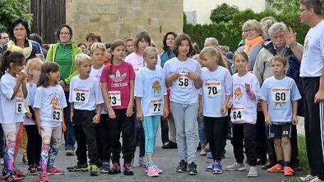 Die Kinder gaben beim "Zierkürbis-Lauf" alles.