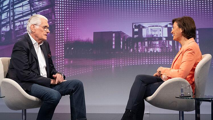 Sky du Mont diskutierte bei "Maischberger" unter anderem über die kontroverse Stadtbild-Aussage von Friedrich Merz.