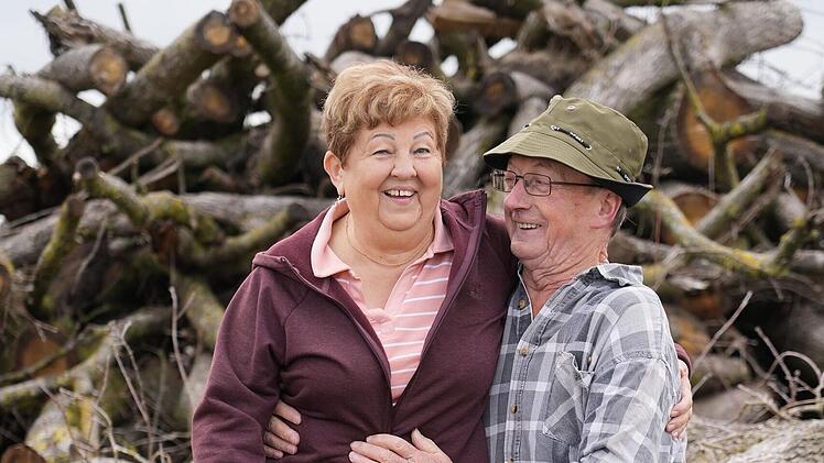 ... der Landwirt m&ouml;chte seine Hofdame heiraten!
