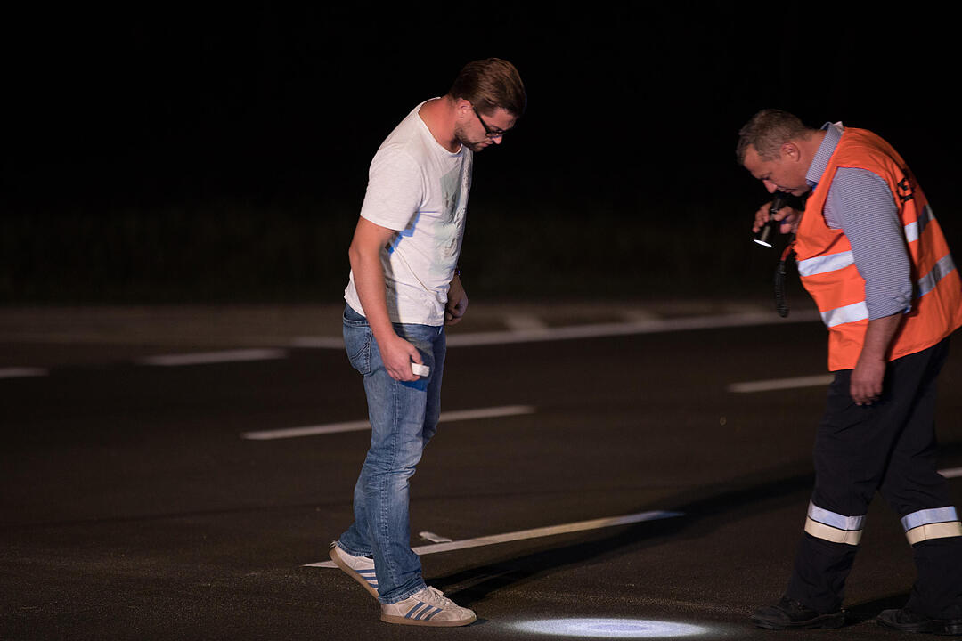 Motorrad übersehen: 57-jährige Bikerin bei Pleinfeld schwer verletzt