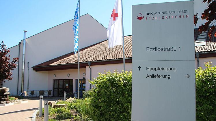 Die Senioreneinrichtung "BRK Wohnen und Leben" im Höchstadter Ortsteil Etzelskirchen  ist zum neuen Corona-Hotspot geworden. Foto: Franziska Rieger