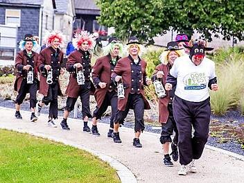 Mit ihrer "Werbekampagne" sind die Dorffest-Bewerber auf Kurs.