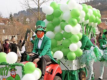 Beim letzten Fasching in Eltmann gab es bereits manch' "zauberhafte" Nummer im Gaudiwurm. In diesem Jahr steht der Fasching gänzlich unter dem Motto "Zauberhafte Welt". Das wird die Faschingszeit mit Sicherheit für ihre Fans auch in diesem Jahr. Foto: Günther Geiling