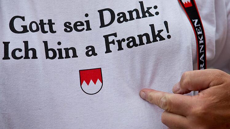 Auch solche Bekenntnisse sind auf T-shirts zu lesen.  Foto: dpa/Damiel Karmann