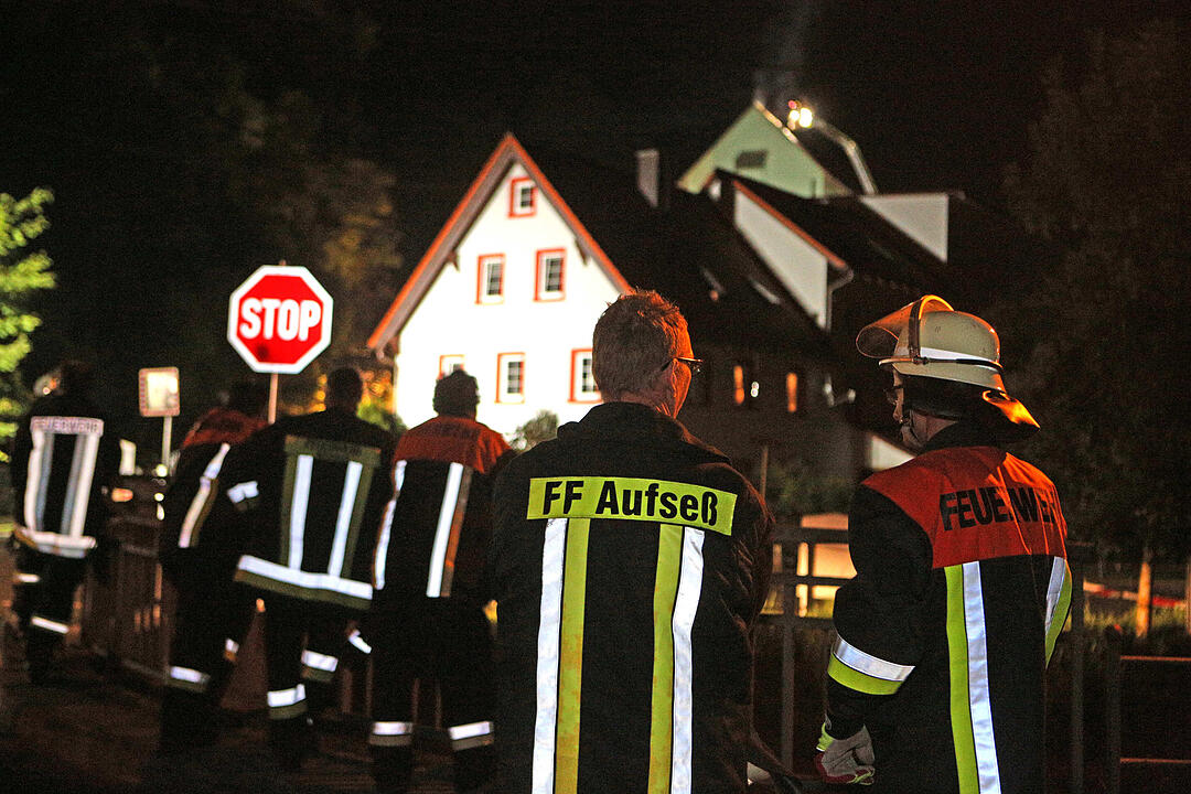Großeinsatz in Draisendorf: Brand und Verpuffung bei Mühle – großer Schaden
