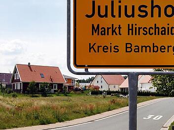 Ein typisches Neubaugebiet für junge Familien am Ortsrand: der Juliushof in Hirschaid Foto: Matthias Hoch