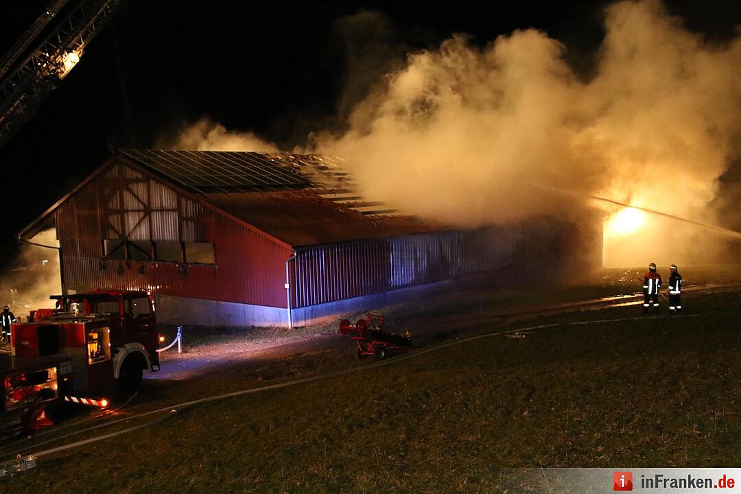 Großbrand zerstört Scheune in Herbartsdorf
