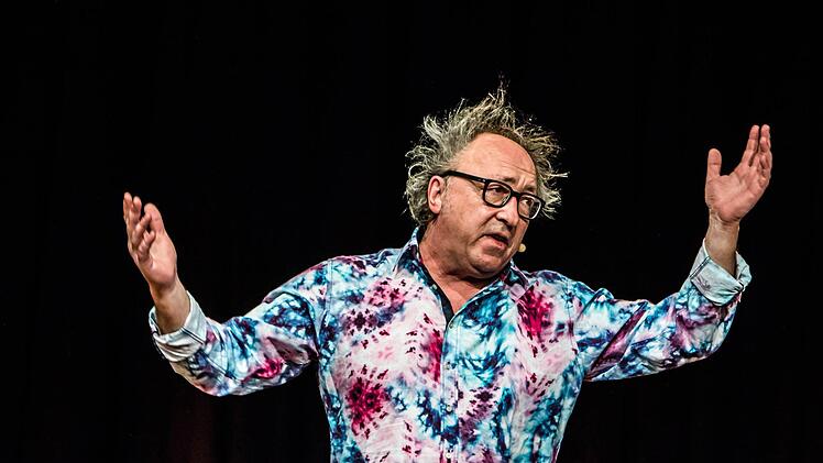 Impressionen von Urban Priols Gastspiel im ausverkauften Coburger Kongresshaus.Foto: Jochen Berger