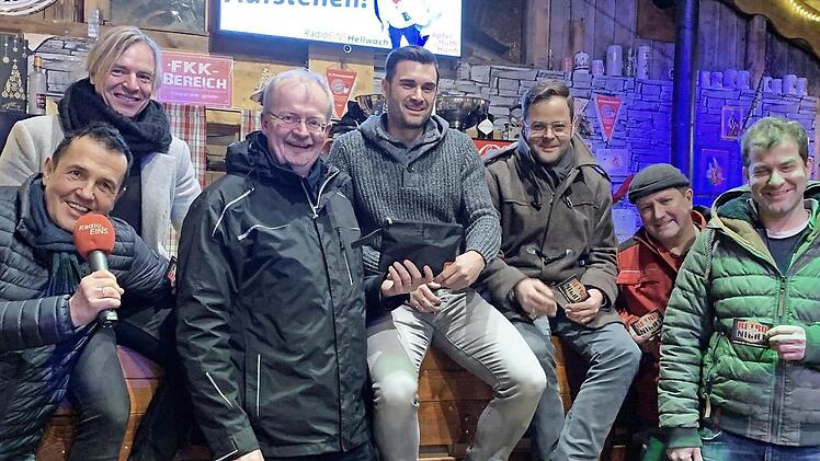 Sie freuen sich über den tollen Erfolg ihrer ersten gemeinsamen Aktion (von links): Thomas Auer, Hajo Barnickel, Thomas Teuchgräber, Philipp Mahr, Christian Stöckert, Karl-Peter Wittig und Markus Stöckert.  Foto: Sabine Raithel