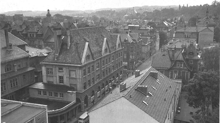 In der Bildmitte zu sehen: das damalige Tageblatt-Geb&auml;ude in der Hindenburgstra&szlig;e/Ecke Mohrenstra&szlig;e.CT-Archiv