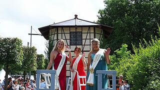 Großer historischer Festzug durch Bad Kissingen!