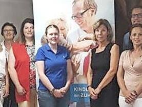 Sie informierten sich im Jugendamt (von links) Sonja Lutsch mit Anja Utzmann (Jugendamt Haßfurt), Brunhilde Egelsseer, Simone Berger, Anne Borst, Elvira Sieper (FU-Kreisvorsitzende), Anja Wüscher, Christoph Schramm (Jugendamt) und Ute Ulbrich Foto: Wüscher