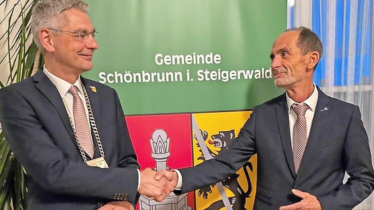 Bew&auml;hrtes Duo: B&uuml;rgermeister Dirk Friesen (links) und sein Stellvertreter Hubertus Bickel.