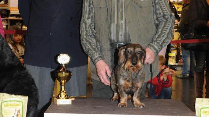 Reinold Meyer mit Richter Winfried Peper.