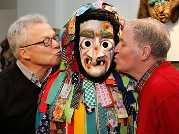 Sie sind immer für einen Spaß zu haben - KiKag-Präsident Wolfram Beha (links) und sein Geschäftsführer Dieter Kewersun.  Foto: Matthias Hoch