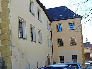 Die Sanierung des VG-Gebäudes wird die Gräfenberger Finanzen belasten.  Foto: Petra Malbrich